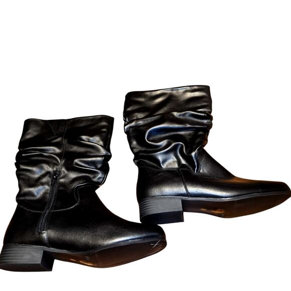 NWOT East 5th 9.5W Black Women's Ankle Boots 9 1/2 9.5 W Wide New Shoes - Picture 1 of 8